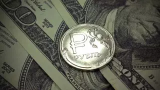 Российский рубль продолжает падать