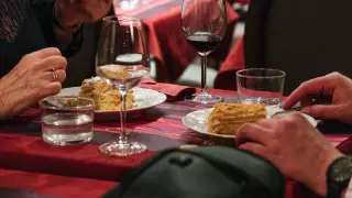 Проводить тои запретили в Казахстане