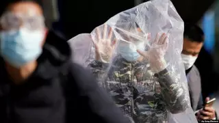 "Адыраспан, айыппұл, шектеулер". Көрші елдер коронавируспен қалай күресіп жатыр