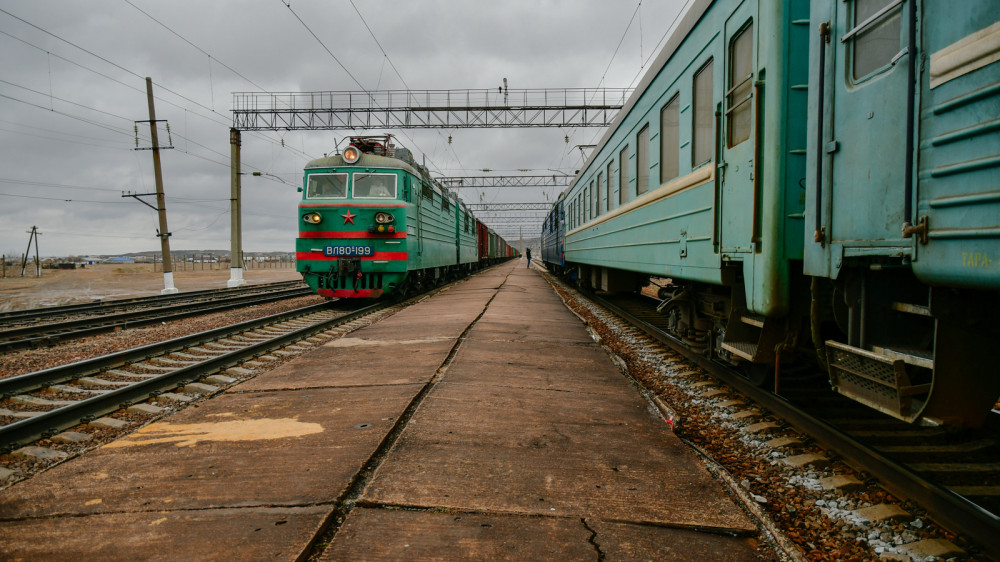 Россия прекратила движение поездов в Казахстан