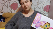 "Поедем, как получится". Девочка из Алматы заработала миллион тенге на лечение рака в Израиле