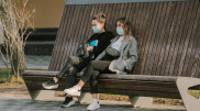 В Караганде предлагают покупать маски с непришитыми резинками