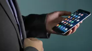 Астанчане и алматинцы получили sms о карантине