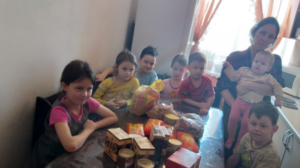 "Казцинк" вручит подарки к Наурызу пожилым людям и семьям, которые особенно нуждаются во внимании