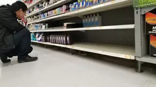 Кто опустошает полки в магазинах? Провокатора сняли на видео