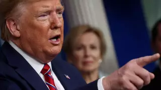 В администрации Трампа коронавирусу дали имя "кунг-фу-грипп"