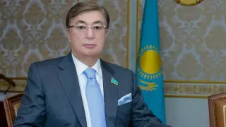 Токаев поздравил казахстанцев с Наурызом