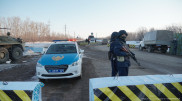 Мужчина за 50 тысяч тенге предлагал объезд блокпоста возле Нур-Султана