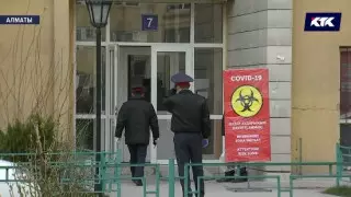 "Ходил в магазин, ездил в город" - жители карантинного дома об инфицированном в Алматы
