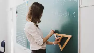 Учителей заставляли ходить на работу во время ЧП