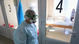 Около 200 человек заболели коронавирусом в России за последние сутки