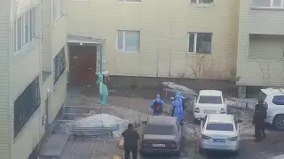 В Караганде оцепили подъезд многоэтажки