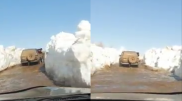 "Как в кино". Затопленную дорогу сняли на видео в Карагандинской области
