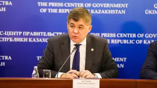 Коронавирус жұқтыру деректерінің 30 пайызы еңбек ұжымдарында болған - Біртанов