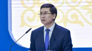 "Көш жүре түзеледі". Білім министрі ата-аналарға үндеу жасады