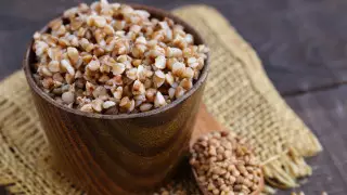 Дефицит гречки объяснили в акимате Алматы