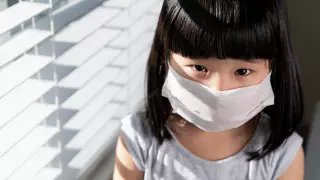 Дети заражаются COVID-19 от родителей в Алматы - Молдагасимова