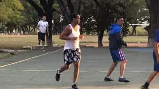 Появились видео, как Роналдиньо играет в тюрьме