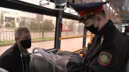Полицейские устроили проверку пассажиров общественного транспорта Алматы