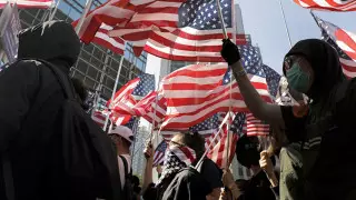 "Өте ауыр екі аптадан аман өтуіміз керек". Америкалықтар коронавируспен қалай күресіп жатыр?