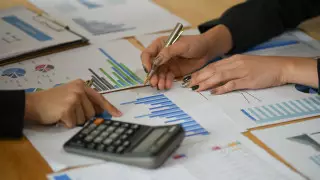 Переплата по кредитам вырастет из-за отсрочки на период ЧП - эксперт