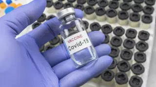 Примерную дату создания вакцины от COVID-19 назвали в Великобритании