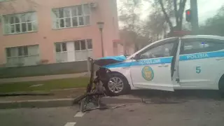 "Это была не погоня". ДТП с участием полицейских произошло в Алматы