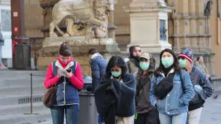 Число заразившихся коронавирусом в мире превысило 2 миллиона