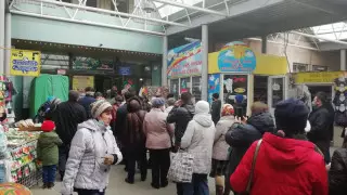 Костанайцы "штурмуют" супермаркеты и рынки перед введением карантина