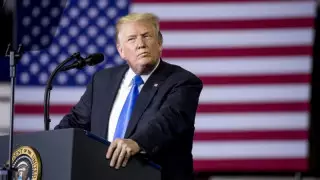 О "невероятном прогрессе" в борьбе США с COVID-19 рассказал Трамп