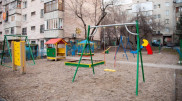 Вооруженного пистолетами мужчину обезвредили на детской площадке в Кокшетау