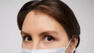 Бекшин назвал волосы "субстанцией для распространения коронавируса"