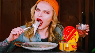 Китаянка назвала самые отвратительные блюда