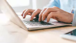 Казахстанцы могут дистанционно получить ЭЦП по паспорту