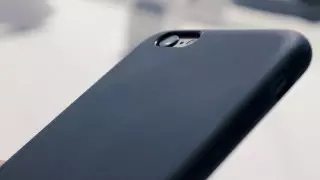 Эксперт рассказал, кто может следить за вами через камеру смартфона