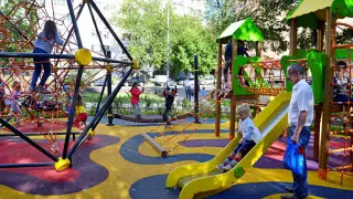 Детям до 14 лет нельзя гулять без взрослых во дворах Алматы - Бекшин