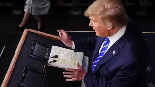 Трамп призвал штаты поторопиться с отменой карантина