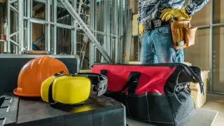 200 работников Тенгиза прилетят в Алматы на обследование