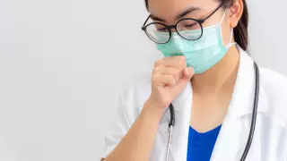 Медработник вылечилась от коронавируса в Алматы