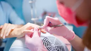 Работа салонов красоты с 4 мая: на рассылку ответили в акимате Алматы