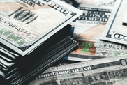 Определен официальный курс доллара на 30 апреля