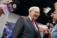 Один из богатейших людей мира продал все акции авиакомпаний
