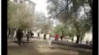 Потасовку со звуками выстрелов сняли на видео в Байконуре 