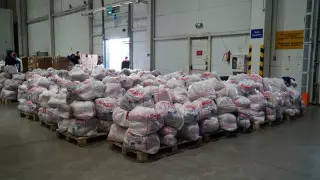 Известные меценаты оказали финпомощь для покупки продуктов нуждающимся семьям