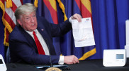 Трамп раскритиковал прогнозы о жертвах коронавируса в США