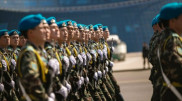 Токаев поздравил казахстанцев с Днем защитника Отечества