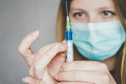 Лучшим изобретением человечества назвали вакцины в министерстве