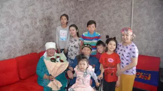 "Соғыс әлі түсіне кіреді". 100-ге толған майдангердің ерлігін ұрпағы мақтан етеді