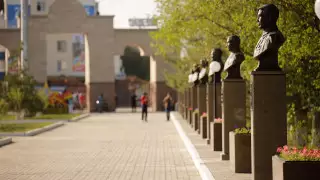 "Аллея памяти" открылась в Атырау в день 75-летия Победы