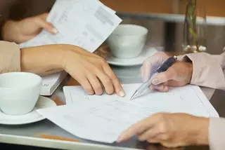 Документы с истекшим сроком действительны до 10 июля - МВД